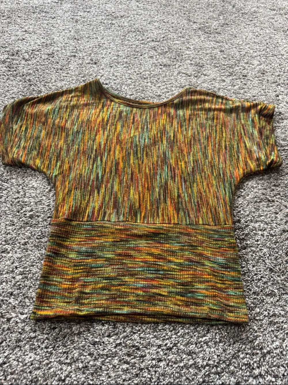 Multicolor Short Sleeve Ribbed Knit Top - Yellow & Green Blend - Picture 2 of 2